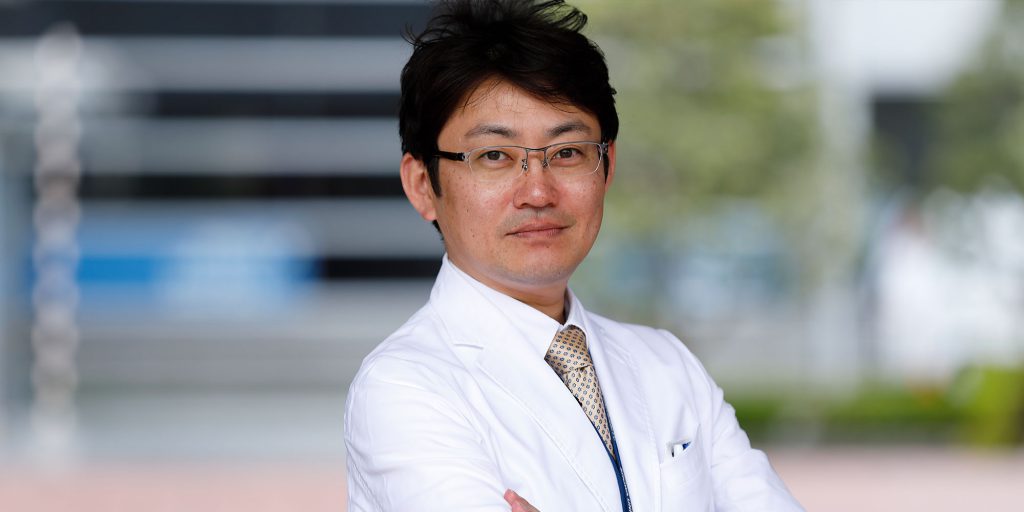 安達 太郎